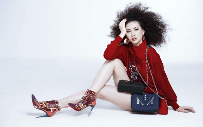 Ở Siêu mẫu Việt Nam, ngoài 2 HLV vẫn còn 1 hoa hậu ít ai biết nhưng đã sẵn sàng bùng nổ Ảnh 2