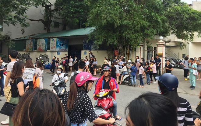 Hà Nội: Hàng trăm nhân viên văn phòng hoảng loạn chạy ra đường khi tòa nhà cao tầng rung lắc mạnh Ảnh 2