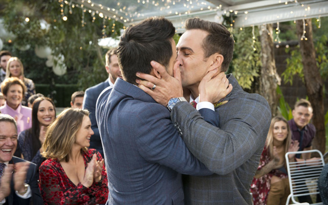 Đám cưới cặp đôi đồng tính “phim giả tình thật” từ vở kịch nổi tiếng tại Úc Ảnh 2