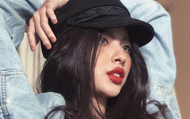 Trước chất vấn 'biến mất' hậu Gương Mặt Thương Hiệu 2017, Tú Hảo lên hẳn báo Hàn thay cho lời đáp đanh thép! Ảnh 2