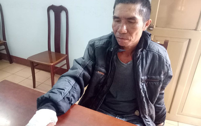 Níu kém tình cảm bất thành, chồng đâm chết vợ tại tòa khi giải quyết ly hôn Ảnh 2