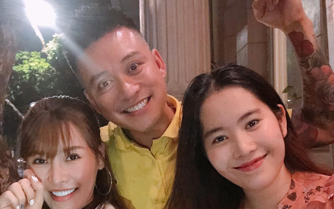 Tuấn Hưng nhanh tay làm điều này sau khi đăng ảnh Quế Vân và Nam Em nhưng lại gọi tên Trường Giang Ảnh 2