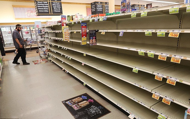 Mỹ sơ tán 1,5 triệu dân, hàng hóa hết sạch trước bão Florence dữ tợn nhất trong 60 năm qua Ảnh 2