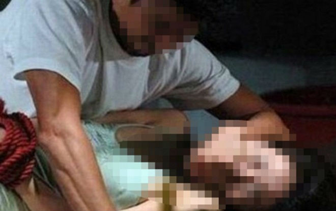 Mẹ hốt hoảng khi thấy con gái 16 tuổi khóc nức nở, có dấu hiệu bị cưỡng hiếp Ảnh 2