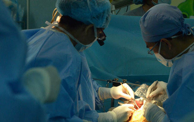 Cùng nhận nội tạng hiến tặng từ một người, 3 bệnh nhân chết vì lây ung thư vú Ảnh 2