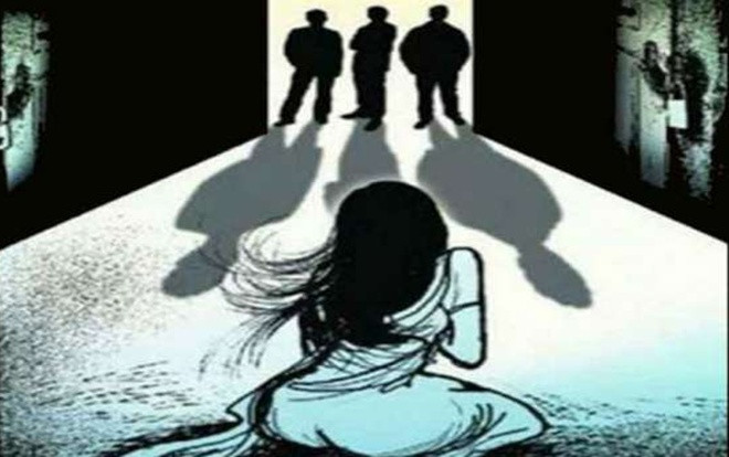 Thấy bạn gái bị cưỡng hiếp, chàng trai bất lực tự sát Ảnh 2