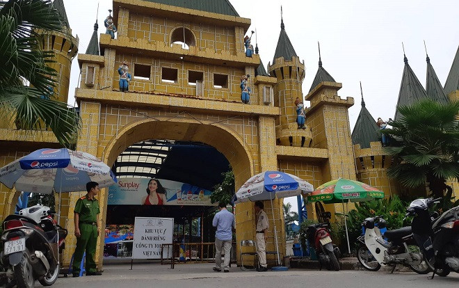 Công viên nước Hồ Tây đóng cửa sau nghi án sốc thuốc 7 người chết, nhiều người nhập viện tại lễ hội âm nhạc Ảnh 2