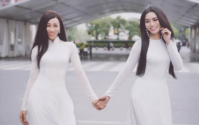 BB Trần và Hải Triều diện áo dài trắng thướt tha với mái tóc thề trên đất Thái Ảnh 2