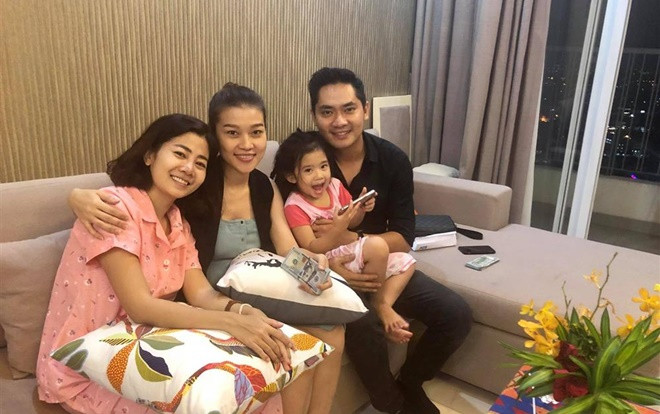 Sau khi xuất viện, Mai Phương rạng rỡ bên cạnh con gái và bạn bè Ảnh 2