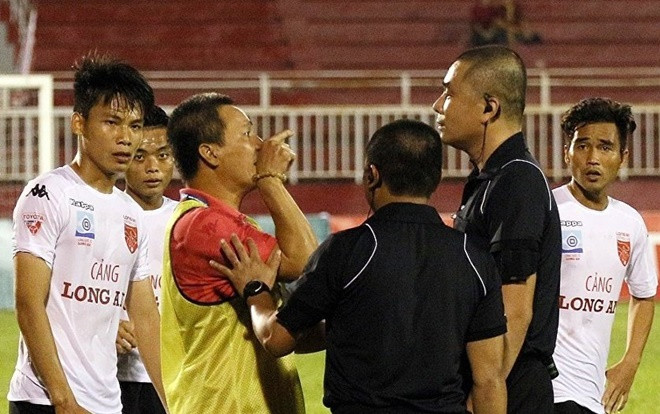 Bóng đá Việt Nam bị bệnh gì, sao mãi rút 'dây kinh nghiệm'? Ảnh 2