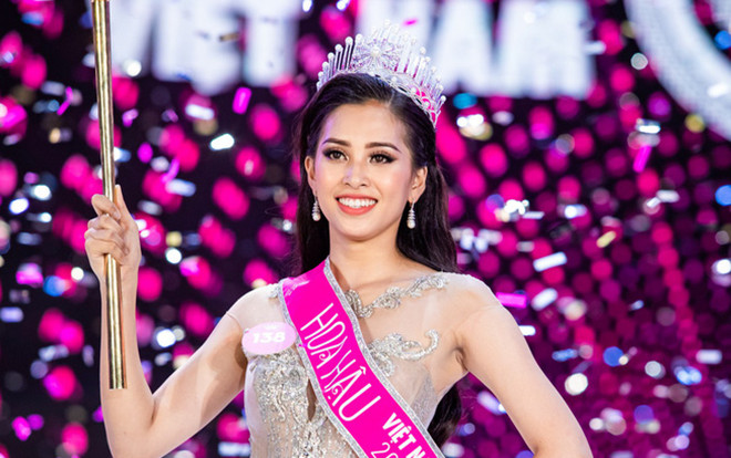 Phẫn nộ chuyện Tân hoa hậu Trần Tiểu Vy bị hack facebook và bình luận khiếm nhã ngay sau khi đăng quang Ảnh 2