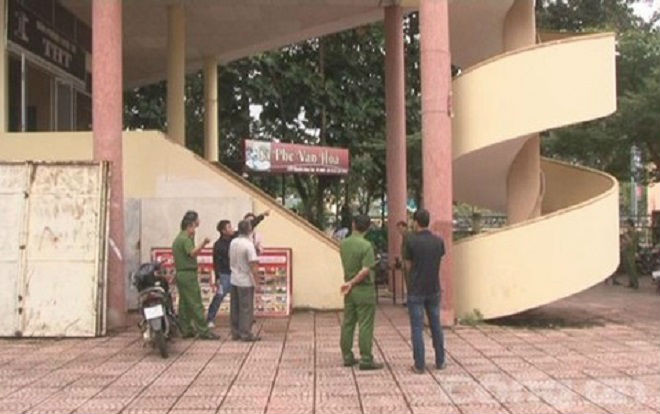 Công an truy tìm người bỏ chạy tình nghi liên quan đến cái chết của 1 thanh niên dưới chân cầu thang Trung tâm văn hóa tỉnh Đắk Lắk Ảnh 2