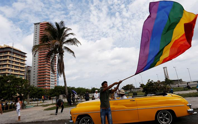 Tổng thống Miguel Diaz Canel - người lãnh đạo đầu tiên của đất nước Cuba lên tiếng ủng hộ hôn nhân đồng giới Ảnh 2