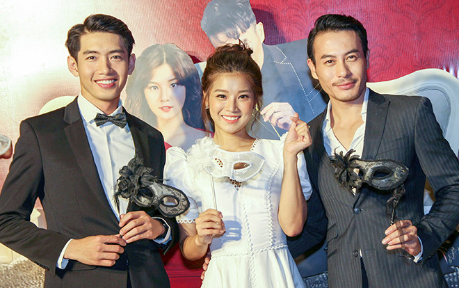 Hoàng Yến Chibi xinh như công chúa, 'cặp kè' cùng lúc 2 chàng và trổ tài khiêu vũ với Quang Đăng Ảnh 2