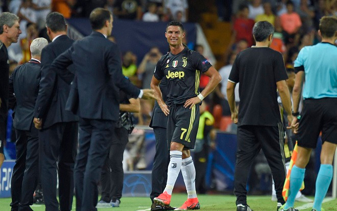 Không phải vì thẻ đỏ, đây mới là lý do khiến Ronaldo có thể bị tăng án phạt Ảnh 2