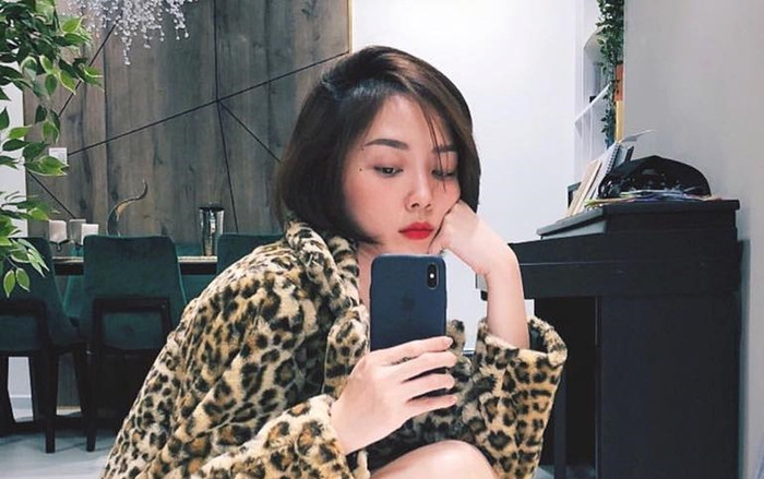 Chụp selfie chưa đẹp? Click để xem Tóc Tiên 'thị phạm' sống ảo hút vạn likes quên lối về Ảnh 2