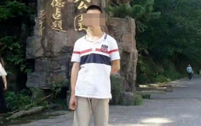 Nói chuyện trong giờ nghỉ trưa, nam sinh Trung Quốc bị phạt nhảy cóc dẫn đến tử vong Ảnh 2