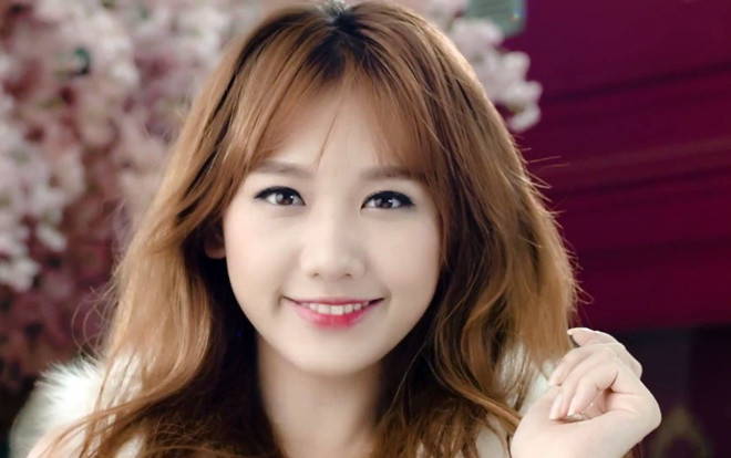 Lộ mức thù lao nhiều nghìn đô của Hari Won đi hát bóng đá Ảnh 2