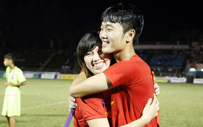 Đẹp trai, đá bóng giỏi, Xuân Trường vẫn nhát gái đến thấy thương Ảnh 2