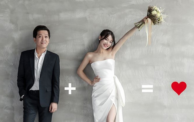 Vật bất ly thân được Trường Giang và Nhã Phương mang lên ảnh cưới Ảnh 2