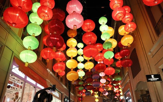 Trung thu rực rỡ đèn lồng ở Hong Kong, Trung Quốc Ảnh 2