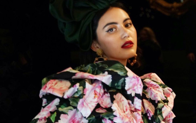 Sức cuốn hút ma mị của ma nữ Mai Davika trên sàn catwalk Milan Fashion Week Ảnh 2