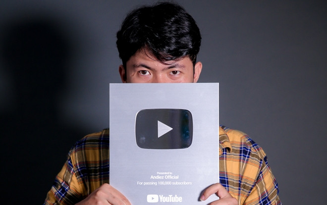 Nhận nút bạc YouTube, Andiez lần đầu trần tình về chuyện MV '1 phút': 'Người kia lật lọng nhưng tôi sẽ làm tới cùng' Ảnh 2