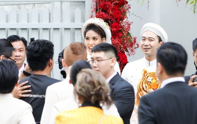 Lan Khuê: Hành trình từ một tiểu thư gia đình truyền thống đến con dâu ‘danh gia vọng tộc’ Ảnh 2