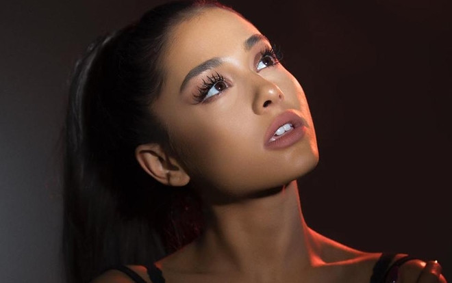 Sweetener Tour của Ariana Grande ư? Ngày càng xa vời rồi… Ảnh 2