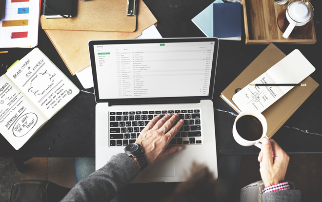 Bồi bàn hay phát tờ rơi xưa rồi, sinh viên thế hệ 10x giờ đây làm thêm cũng toàn việc mới lạ, hấp dẫn thế này đây! Ảnh 2