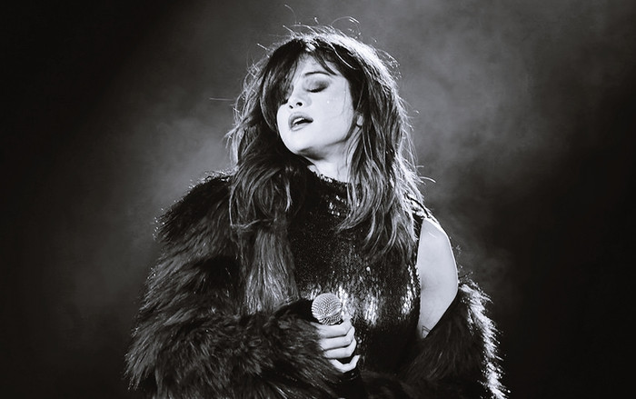 Quá mệt mỏi với cuộc sống Hollywood, hành động này từ Selena Gomez khiến khán giả ngỡ ngàng Ảnh 2