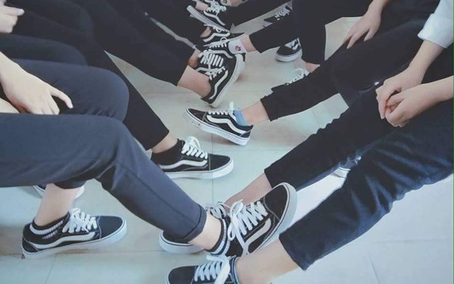 Còn là sinh viên không có tiền thì đừng quan trọng giày fake hay real - Quan điểm gây tranh cãi nhất mạng xã hội Ảnh 2