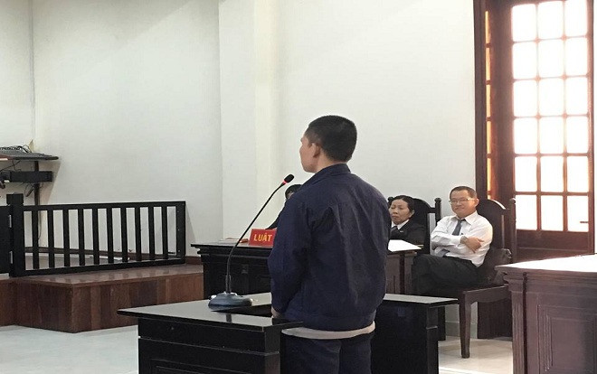 Xông vào nhà dùng dao khống chế xâm hại bé gái 13 tuổi mang thai, thanh niên lĩnh án 6 năm tù Ảnh 2