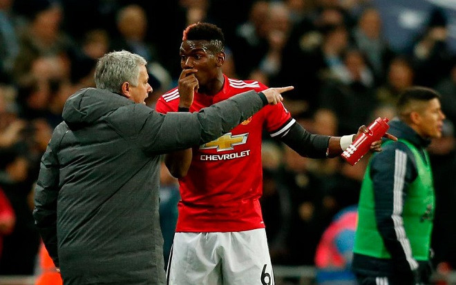 Pogba thể hiện thái độ muốn ‘ăn tươi nuốt sống’ Mourinho trên sân tập Ảnh 2