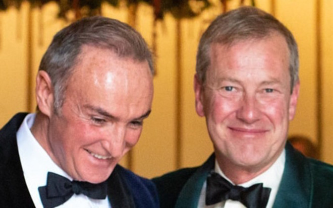 Đám cưới đồng tính đầu tiên trong lịch sử Hoàng gia Anh đã chính thức diễn ra Ảnh 2