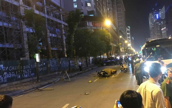 Khởi tố vụ án thanh sắt rơi khiến người mẹ đơn thân đang trên đường đón con gái tử vong thương tâm Ảnh 2