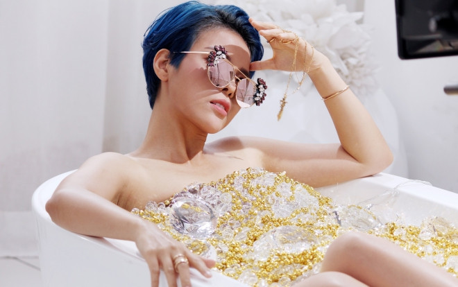 Chỉ mới nhá hàng vài giây MV mới: Vũ Cát Tường đã lộ nghi vấn… đang 'mỉa mai' ai đó? Ảnh 2