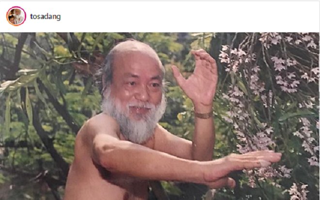 Nghẹn ngào với lời nhắn gửi của cháu gái đến thầy Văn Như Cương trong ngày giỗ đầu 'ở trên đấy ông phải thật khỏe và quan sát cả nhà mình ông nhé' Ảnh 2