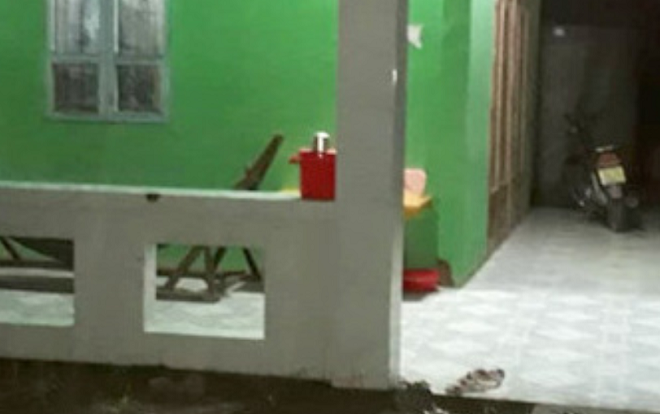 Hàng xóm chạy đến vô cớ chửi bới dùng kéo đâm chết chủ nhà trong cuộc nhậu Ảnh 2