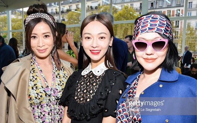 'Nhàn Phi' Xa Thi Mạn cùng Tiểu S trẻ tựa gái đôi mươi đọ sắc với Ngô Cẩn Ngôn tại 'Paris Fashion Week' Ảnh 2