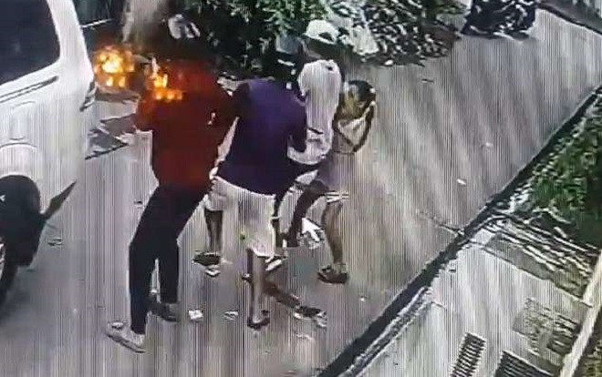 Bé gái dũng cảm đối đầu với những tên trộm 'to con', có súng khi thấy cha bị cướp Ảnh 2