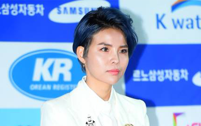 Vũ Cát Tường dưới ống kính báo chí Hàn Quốc tại thảm đỏ sự kiện Asia Song Festival Ảnh 2