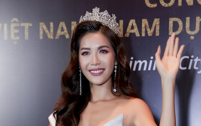 Minh Tú bật khóc khi đại diện Việt Nam dự thi Miss Supranational 2018: 'Cuối cùng cũng thực hiện được ước mơ!' Ảnh 2