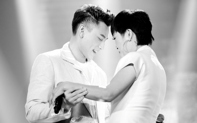 Làn Sóng Xanh tháng 10: Phương Thanh 'lả lướt' bên Isaac đưa khán giả sống lại một miền kí ức! Ảnh 2