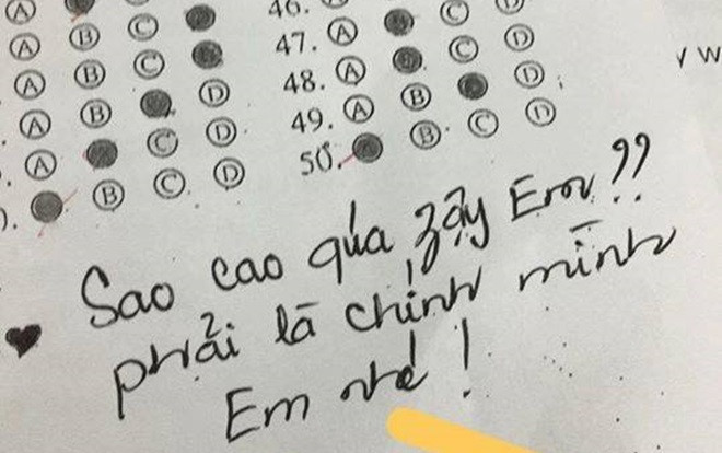 Thấy đứa học dốt tiếng Anh bất ngờ được điểm cao, cô giáo để lại lời nhắn khiến nhiều người giật thót tim Ảnh 2