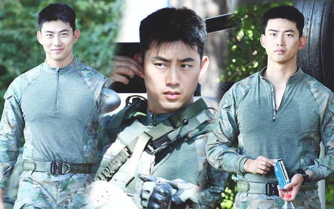 Phiên bản diễn tập 'Hậu duệ mặt trăng' của Ok Taec Yeon (2PM) gây sốt trong quân đội Ảnh 2