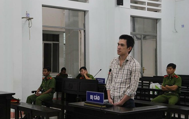 Thấy vợ đánh con khóc rồi ngủ tiếp, chồng lấy dao đâm vợ nhiều nhát đến tử vong Ảnh 2