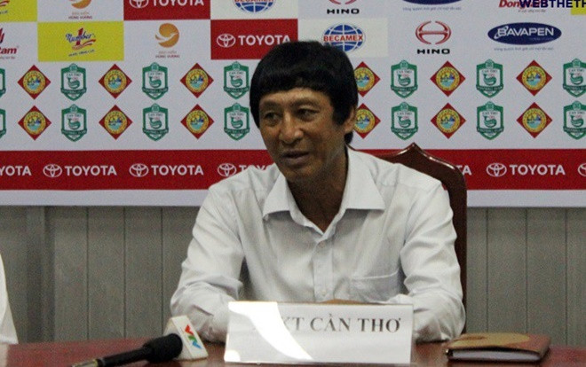 'Rơi' 3 tỷ của bầu Hiển, HLV CLB Cần Thơ bỏ họp báo Ảnh 2