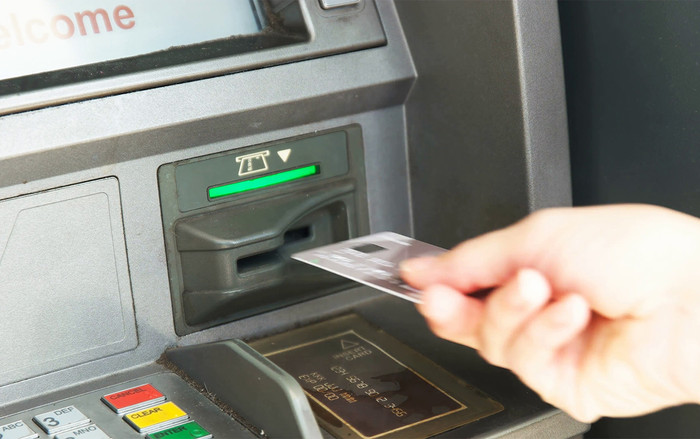 Không may bị nuốt thẻ ATM khi đang rút tiền, đây là những điều bạn cần làm ngay Ảnh 2