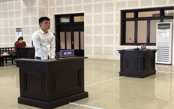 Ghen tuông, nam thanh niên tạt a xít bạn gái đang 'sống thử' rồi tự sát Ảnh 2